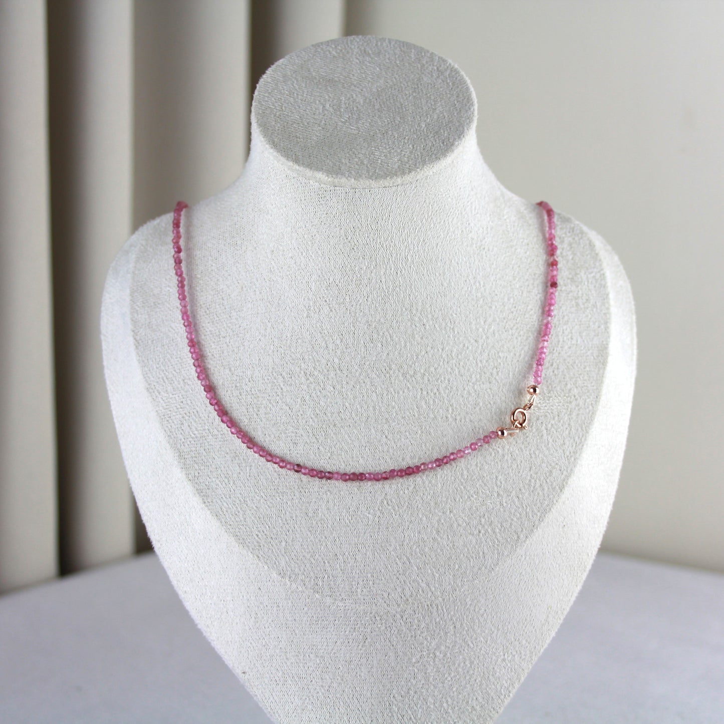 Roze toermalijn ketting
