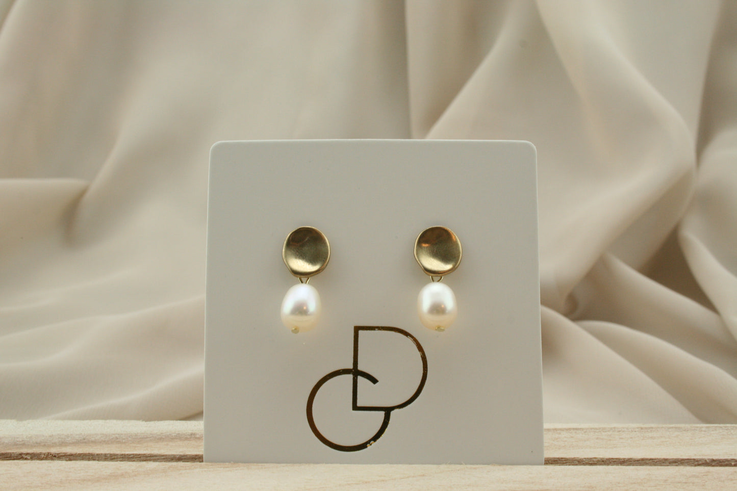 Pearl orbit