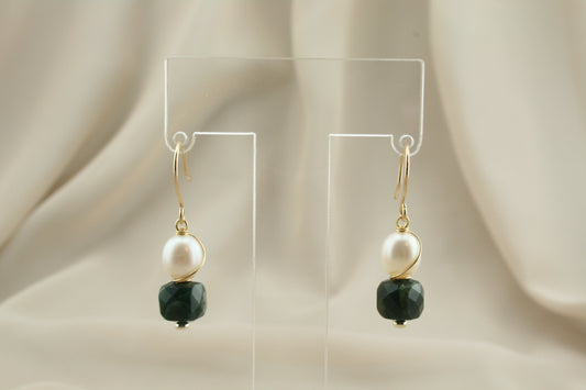 Agate arc met parel