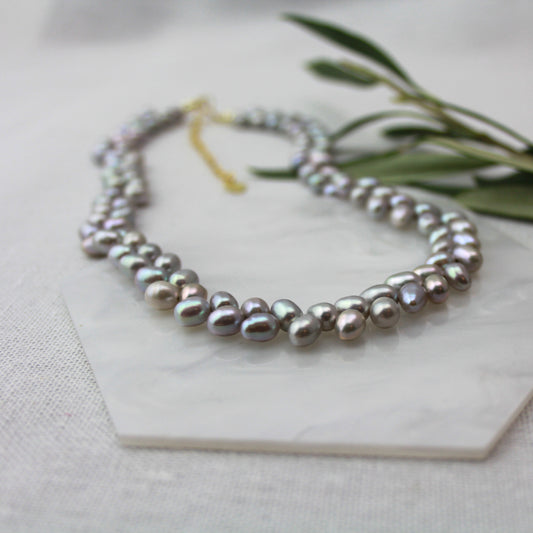 Parelcollier grijs