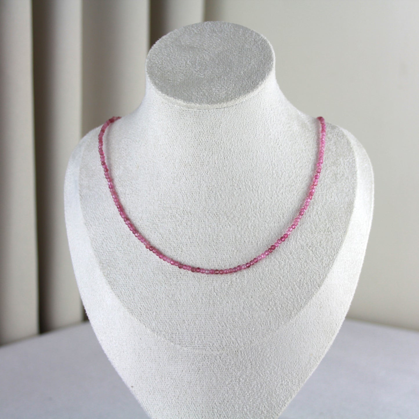 Roze toermalijn ketting