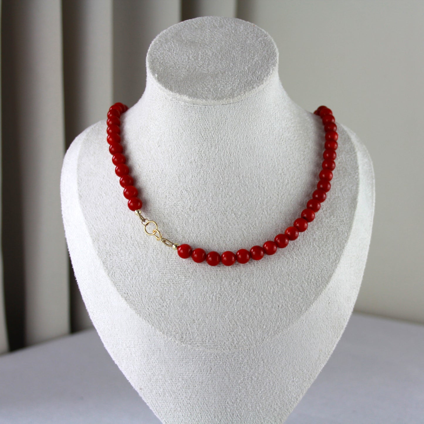 Bloedkoraalketting met parel