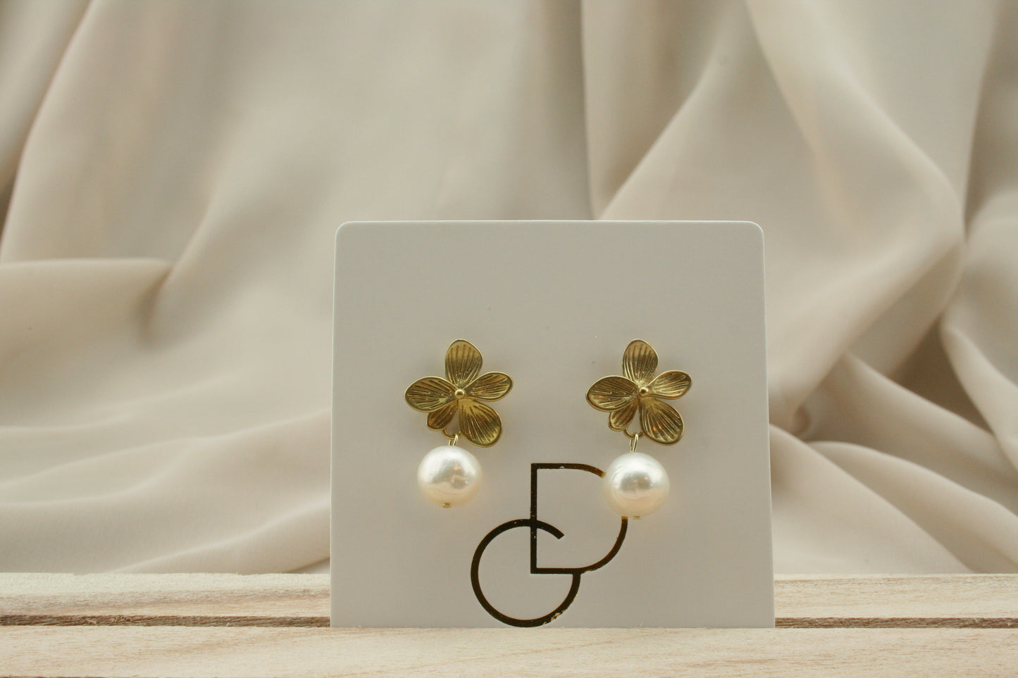 Pearl flower