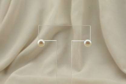 Pearl stud