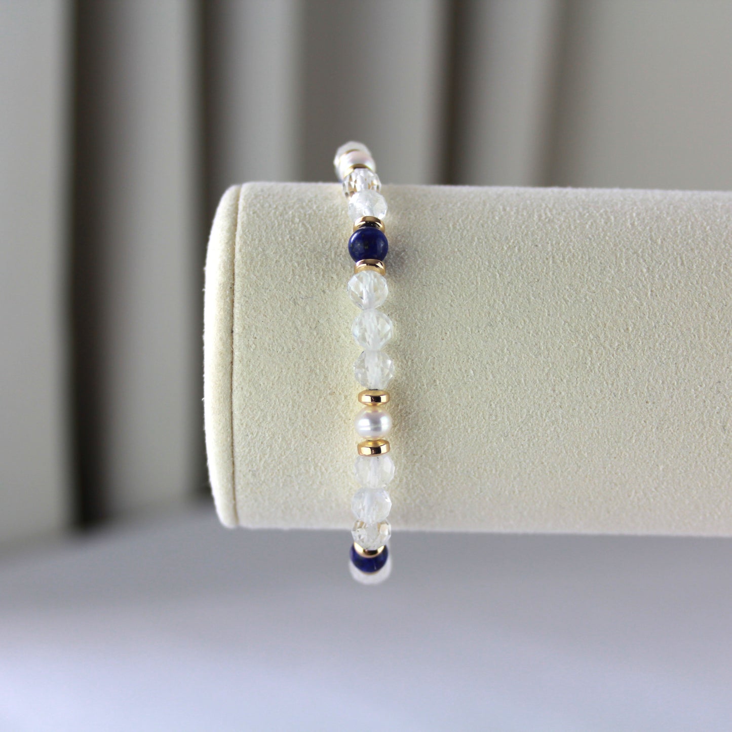Topaas met parel en lapis lazuli armband