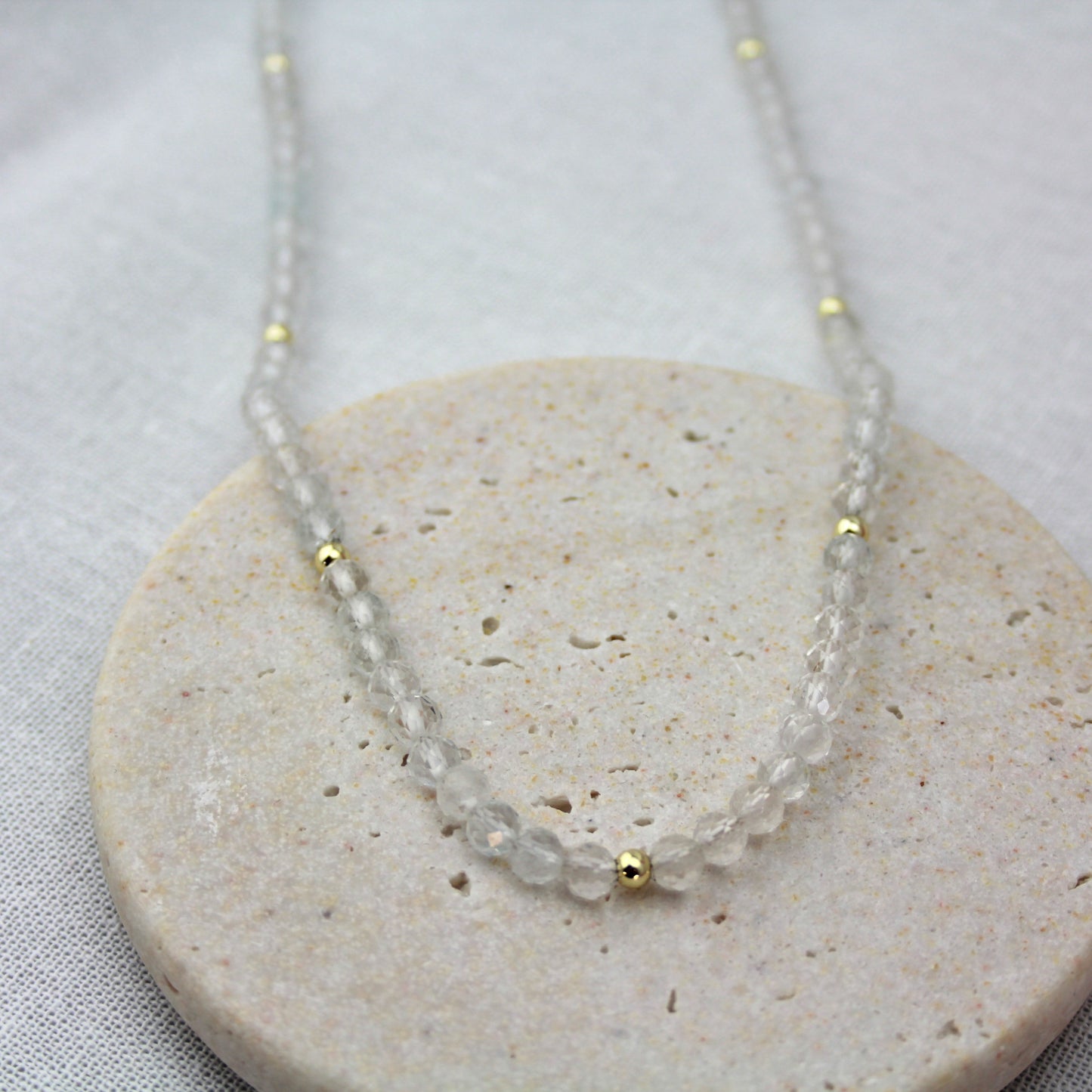 Heldere topaas collier