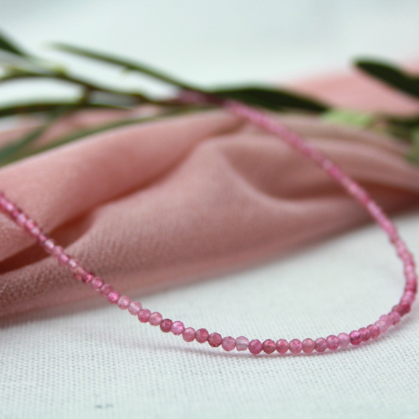 Roze toermalijn ketting