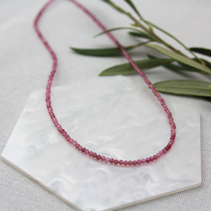 Roze toermalijn ketting
