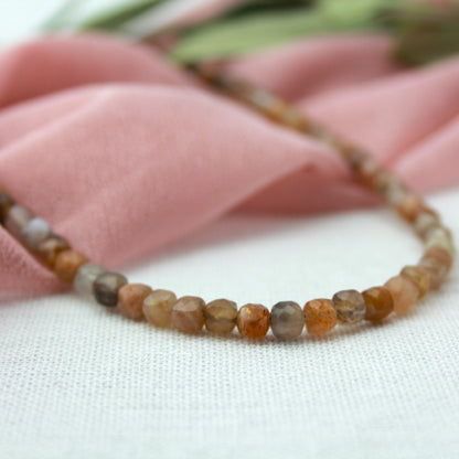 Zonnesteen ketting