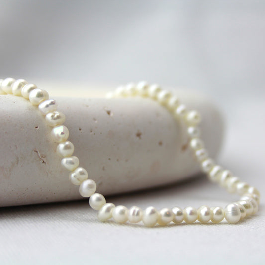 Parelketting met zilverslot