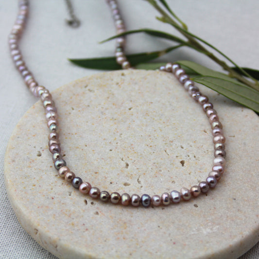 Paarse 4mm parelketting